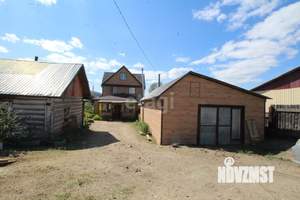 Дом 226м², 3-этажный, участок 10 сот.