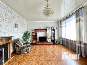 Дом 140м&sup2;, 1-этажный, участок 10 сот.  