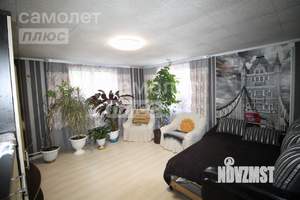 Дом 77м&sup2;, 2-этажный, участок 10 сот.  