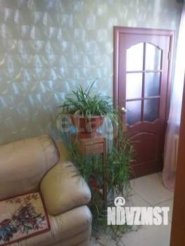 Дом 300м&sup2;, 3-этажный, участок 30 сот.  