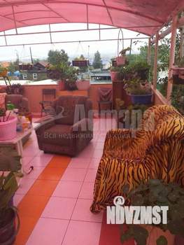 Коттедж 300м², 3-этажный, участок 30 сот.  