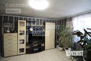 Дом 77м&sup2;, 2-этажный, участок 10 сот.  