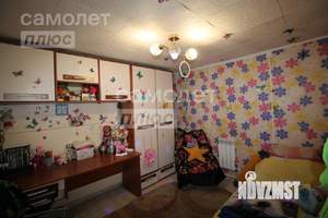 Дом 77м&sup2;, 2-этажный, участок 10 сот.  