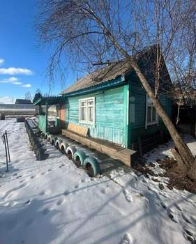 Дом 40м&sup2;, 2-этажный, участок 6 сот.  