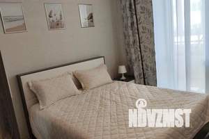 2-к квартира, посуточно, 42м2, 8/16 этаж