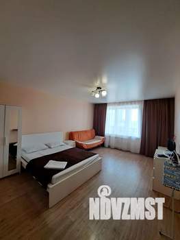 1-к квартира, посуточно, 35м2, 2/16 этаж