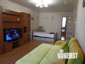 1-к квартира, посуточно, 40м2, 8/10 этаж