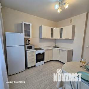 1-к квартира, посуточно, 42м2, 15/16 этаж