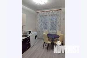 1-к квартира, посуточно, 38м2, 6/9 этаж