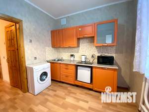 1-к квартира, посуточно, 42м2, 8/10 этаж