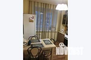 1-к квартира, посуточно, 42м2, 4/5 этаж