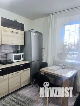 Студия квартира, посуточно, 32м2, 1/5 этаж