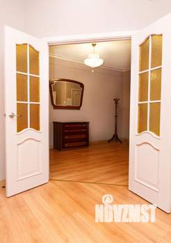 1-к квартира, посуточно, 49м2, 1/1 этаж