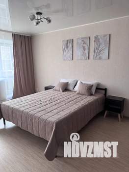 Студия квартира, посуточно, 32м2, 4/5 этаж