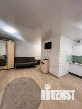 Студия квартира, посуточно, 32м2, 1/5 этаж
