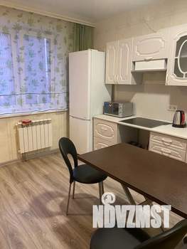 1-к квартира, посуточно, 39м2, 3/16 этаж