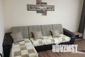 1-к квартира, посуточно, 42м2, 4/5 этаж