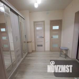 Студия квартира, посуточно, 40м2, 16/16 этаж