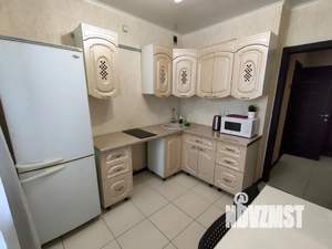 1-к квартира, посуточно, 47м2, 9/16 этаж