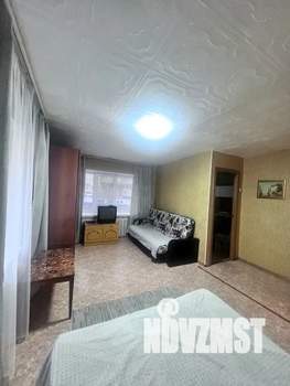 1-к квартира, посуточно, 50м2, 2/5 этаж