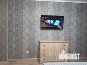 1-к квартира, посуточно, 38м2, 1/16 этаж