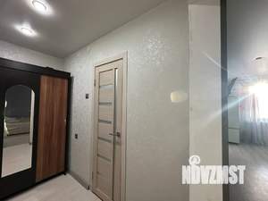 Студия квартира, посуточно, 42м2, 1/5 этаж