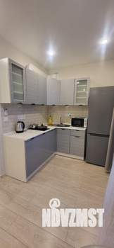 Студия квартира, посуточно, 35м2, 16/16 этаж