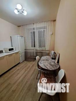 1-к квартира, посуточно, 38м2, 2/16 этаж