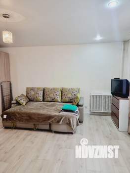 Студия квартира, посуточно, 40м2, 2/5 этаж