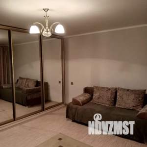 1-к квартира, посуточно, 45м2, 5/5 этаж