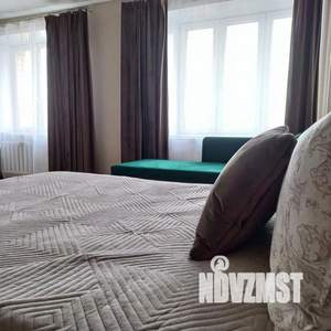 2-к квартира, посуточно, 60м2, 1/1 этаж