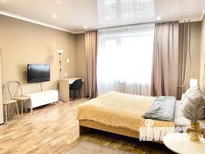1-к квартира, посуточно, 42м2, 4/9 этаж