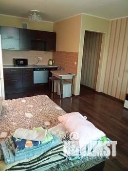 Студия квартира, посуточно, 28м2, 5/10 этаж