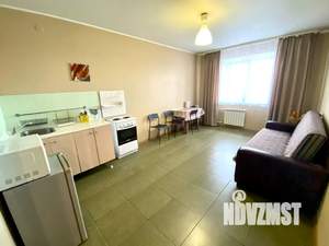 1-к квартира, посуточно, 40м2, 4/10 этаж