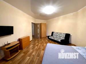 1-к квартира, посуточно, 50м2, 1/10 этаж