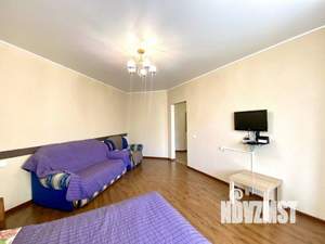 1-к квартира, посуточно, 50м2, 1/1 этаж