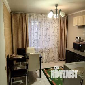 1-к квартира, посуточно, 45м2, 5/5 этаж