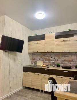 Студия квартира, посуточно, 32м2, 1/5 этаж