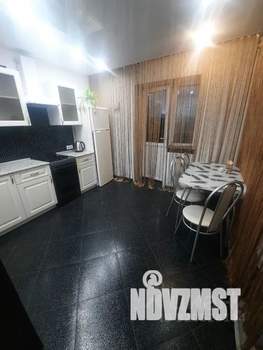 Студия квартира, посуточно, 39м2, 7/10 этаж