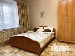 1-к квартира, посуточно, 50м2, 1/1 этаж