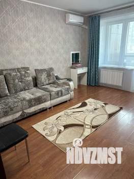 1-к квартира, посуточно, 40м2, 3/9 этаж