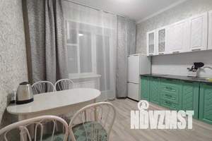 1-к квартира, посуточно, 38м2, 7/16 этаж