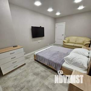 1-к квартира, посуточно, 40м2, 4/9 этаж