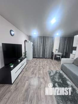 Студия квартира, посуточно, 38м2, 2/5 этаж