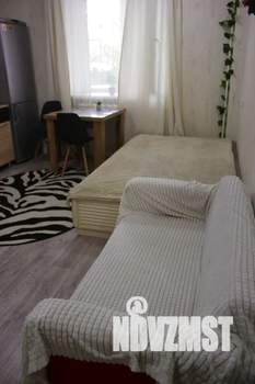 Студия квартира, посуточно, 32м2, 1/5 этаж