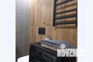 2-к квартира, посуточно, 42м2, 8/16 этаж