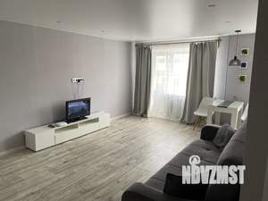 1-к квартира, посуточно, 37м2, 4/5 этаж