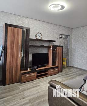 3-к квартира, посуточно, 56м2, 1/1 этаж