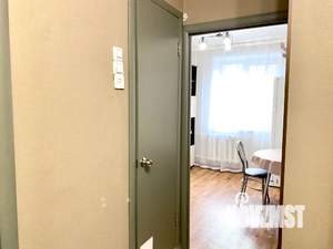 1-к квартира, посуточно, 42м2, 4/9 этаж