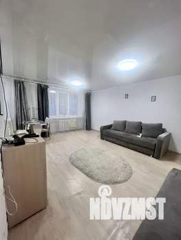 Студия квартира, посуточно, 32м2, 2/5 этаж
